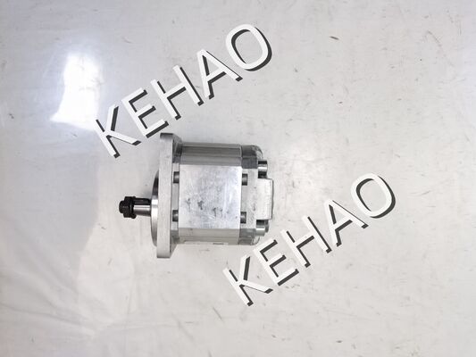 品質  Hydraulic Gear pump CMVD-F310 for America CAT Aluminum Alloy Material Steering device One Year Warranty wheel loader Gear pump Variable pump 工場