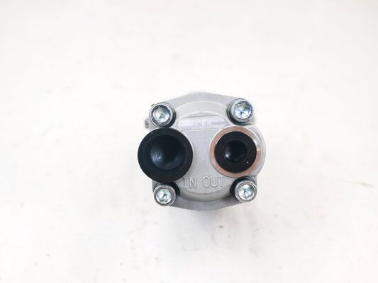 鉄とアルミニウム合金材料 油圧ギアポンプ 2GP1A32-L-13T 建設機械工場供給用油圧スペアパーツ