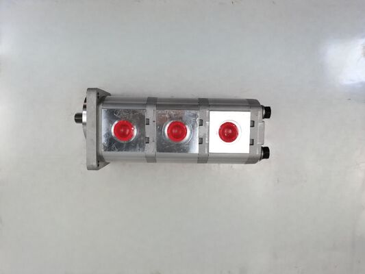 鉄とアルミニウム合金材料 液体ギアポンプ 12+12+9CC-15T-R 建設機械工場用 液体スペアパーツ