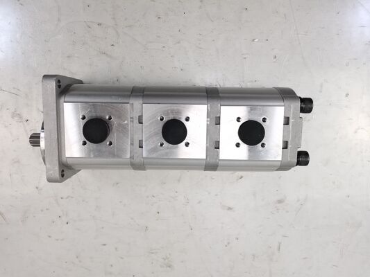 3 段階 水力ギアポンプ 16+16+16-10T-R 高品質の鉄とアルミニウム合金材料 建設機械 工場供給 水力スペアパーツ