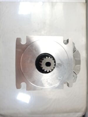 4 段階 液圧ギアポンプ 80+80+40+8 高品質 鉄とアルミニウム合金材料 建設機械工場用 液圧部品