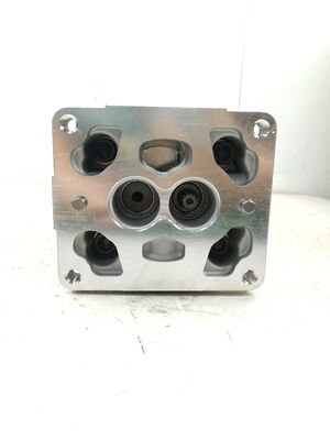 コマツシ 液体ギアポンプ 705-21-39070 工業級 油圧ギアポンプ 合金材料 液体交換部品 1年保証 高品質
