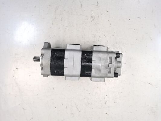 Kawasaki 油圧ギアポンプ CBKSL-F27+F20+F9.5-AT12ΦL/STYB27+20+9.5L419-13T 鉄アルミニウム合金材料ギアポンプ 150bar-250bar ダブルポンプ
