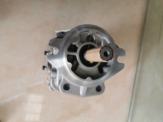 PC15-3 PC20-7の油圧歯車ポンプの操縦者ポンプ705-41-08160積込み機WA320 WA380