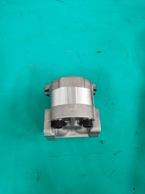705-12-28010 SAR25小松ポンプ アッセンブリGD300A GD605A GD655A GS360の重量:4.58kgs